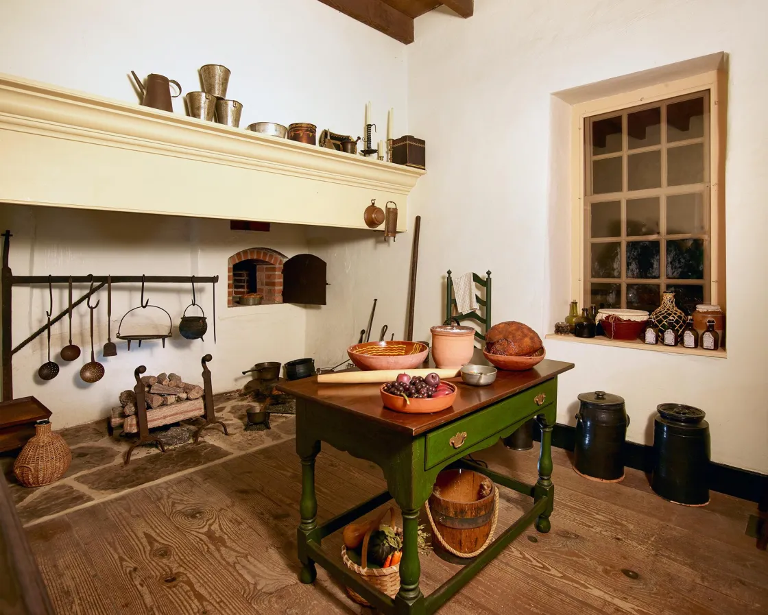 Isaac Potts house kitchen